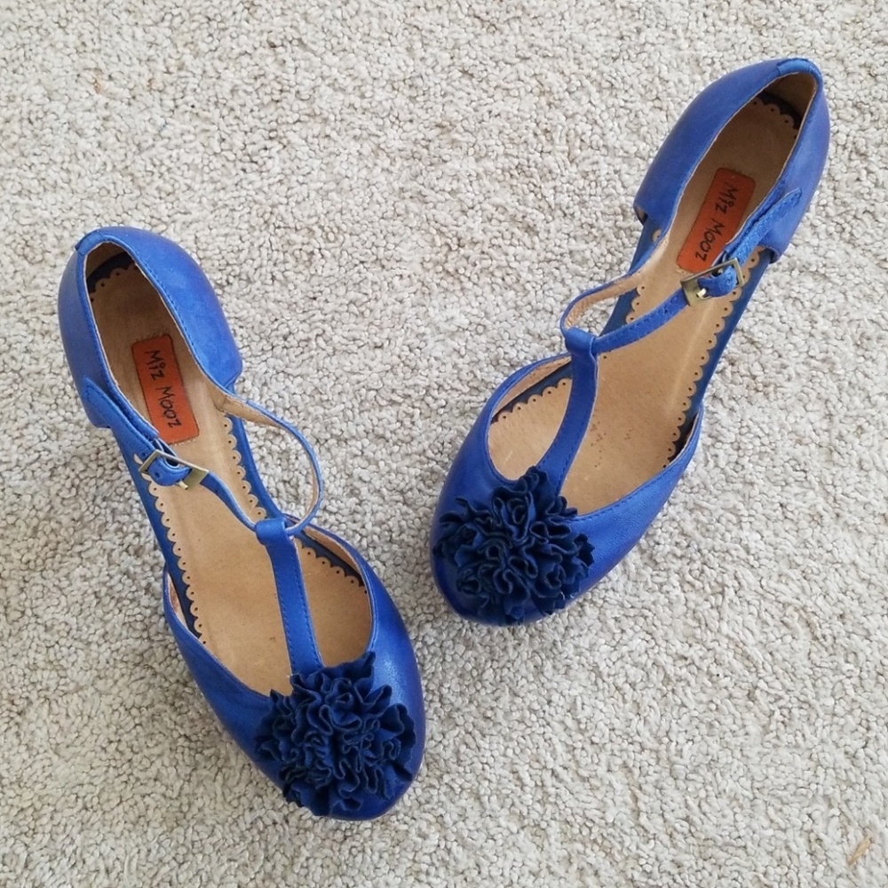 Miz Mooz blue flower mary jane shoes size 7
